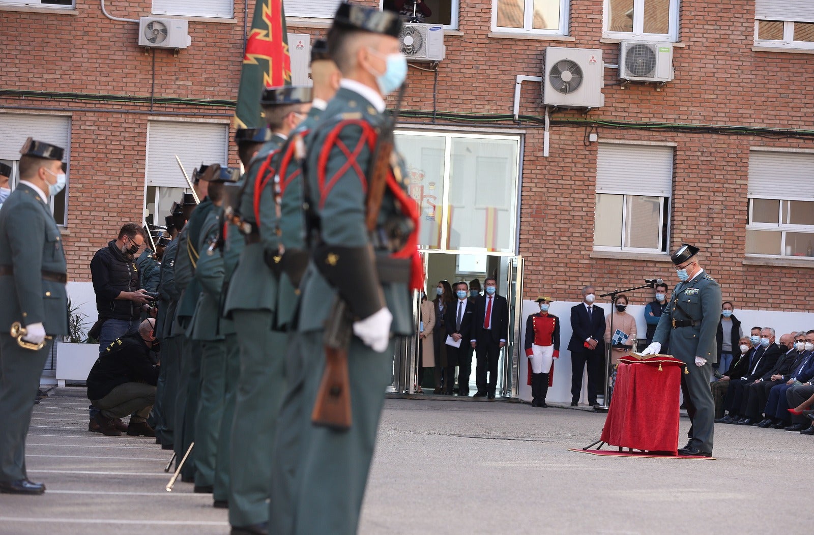 El ministro del Interior, Fernando Grande-Marlaska, ha presidido el acto al que también ha asistido la directora general de la Guardia Civil, María Gámez. Comandancia de la Guardia Civil de Málaga.