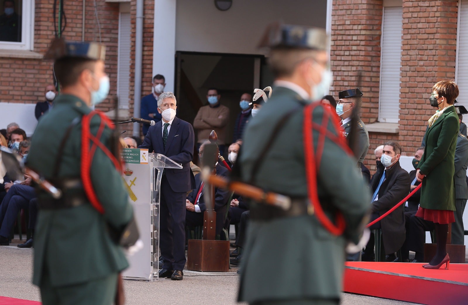 El ministro del Interior, Fernando Grande-Marlaska, ha presidido el acto al que también ha asistido la directora general de la Guardia Civil, María Gámez. Comandancia de la Guardia Civil de Málaga.