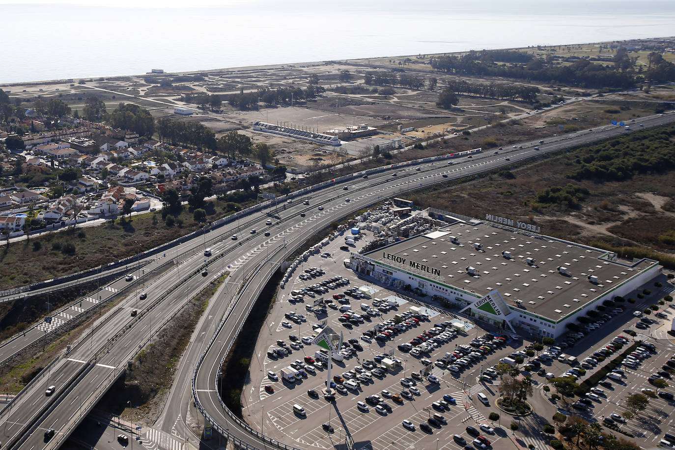 La Unidad de Medios Aéreos de la Policía Nacional creada en Málaga en el 86 cuenta con su helicóptero y un equipo de drones para perseguir la delincuencia