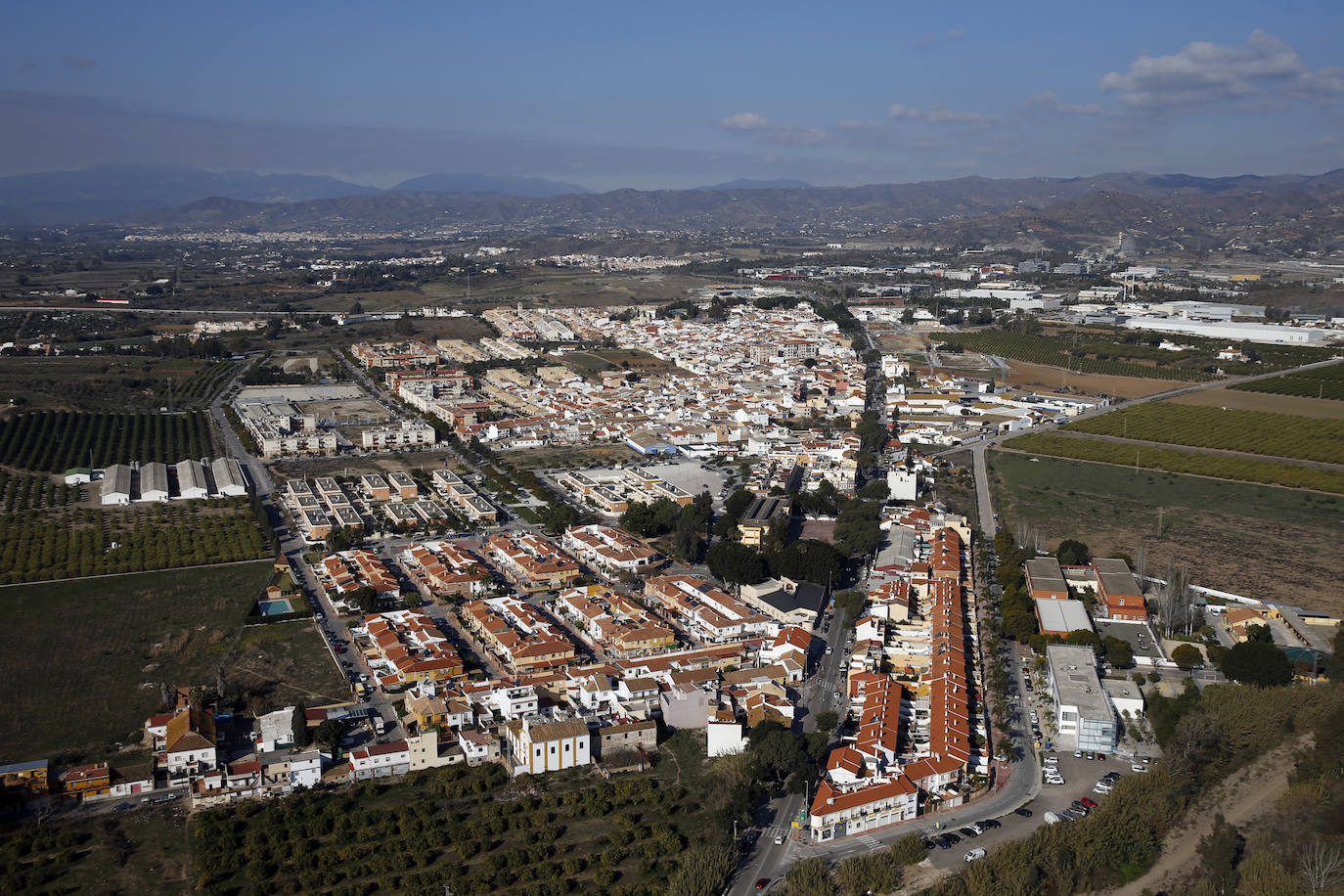 La Unidad de Medios Aéreos de la Policía Nacional creada en Málaga en el 86 cuenta con su helicóptero y un equipo de drones para perseguir la delincuencia