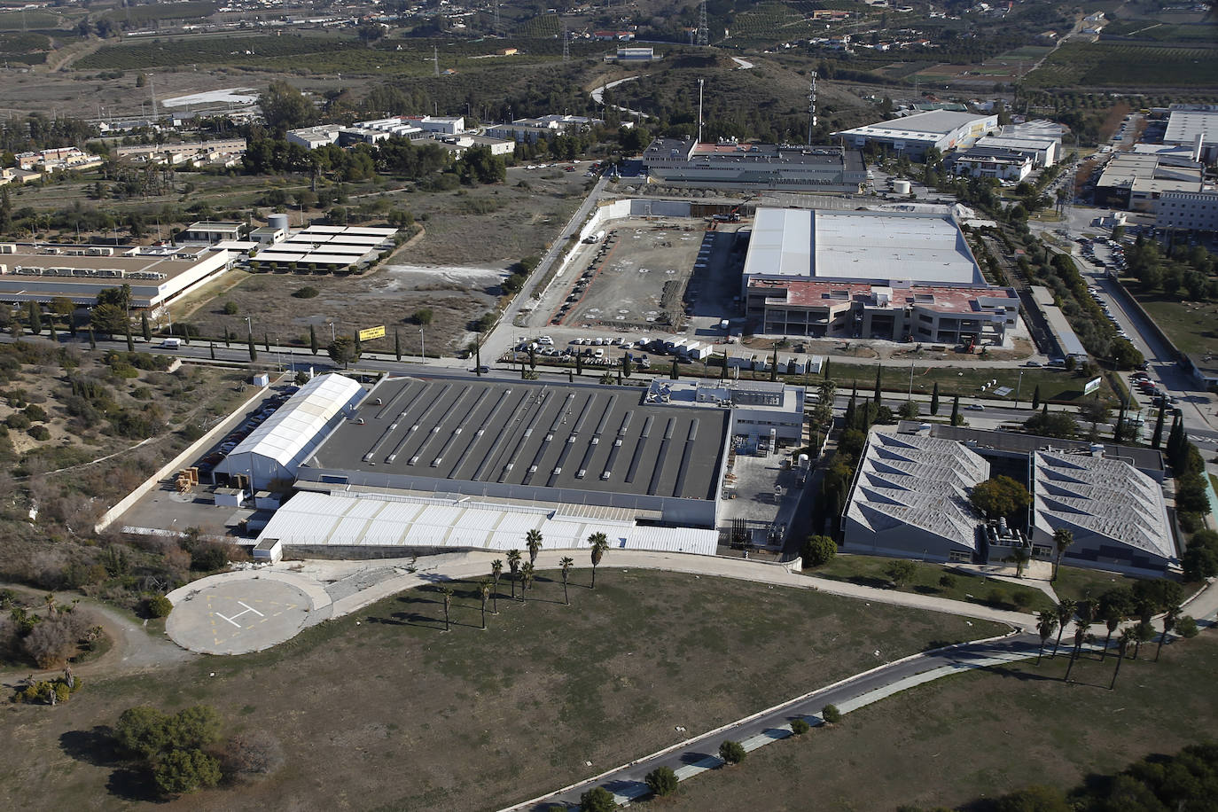 La Unidad de Medios Aéreos de la Policía Nacional creada en Málaga en el 86 cuenta con su helicóptero y un equipo de drones para perseguir la delincuencia