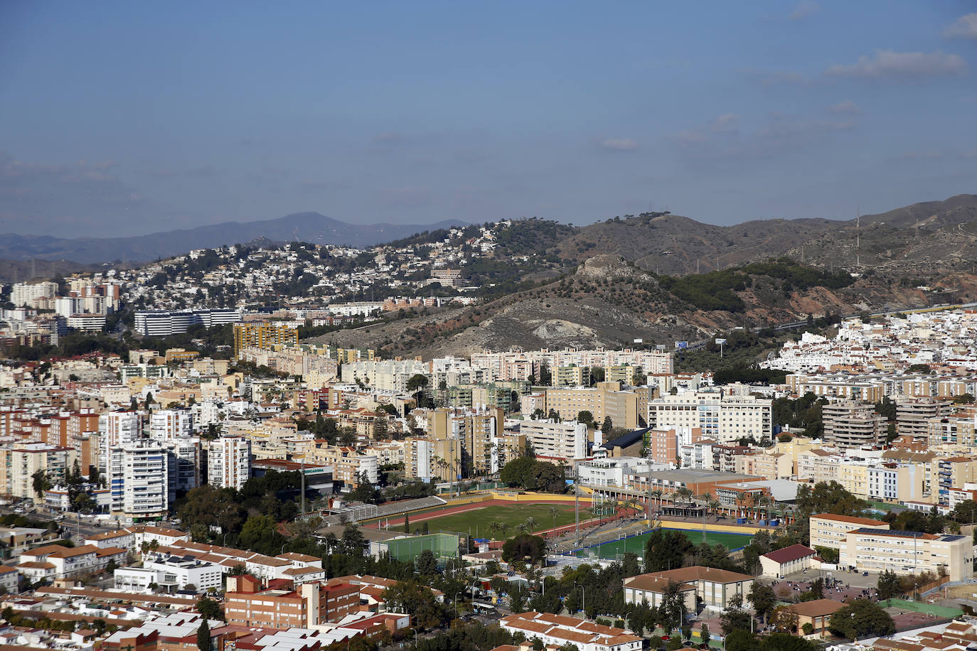 La Unidad de Medios Aéreos de la Policía Nacional creada en Málaga en el 86 cuenta con su helicóptero y un equipo de drones para perseguir la delincuencia