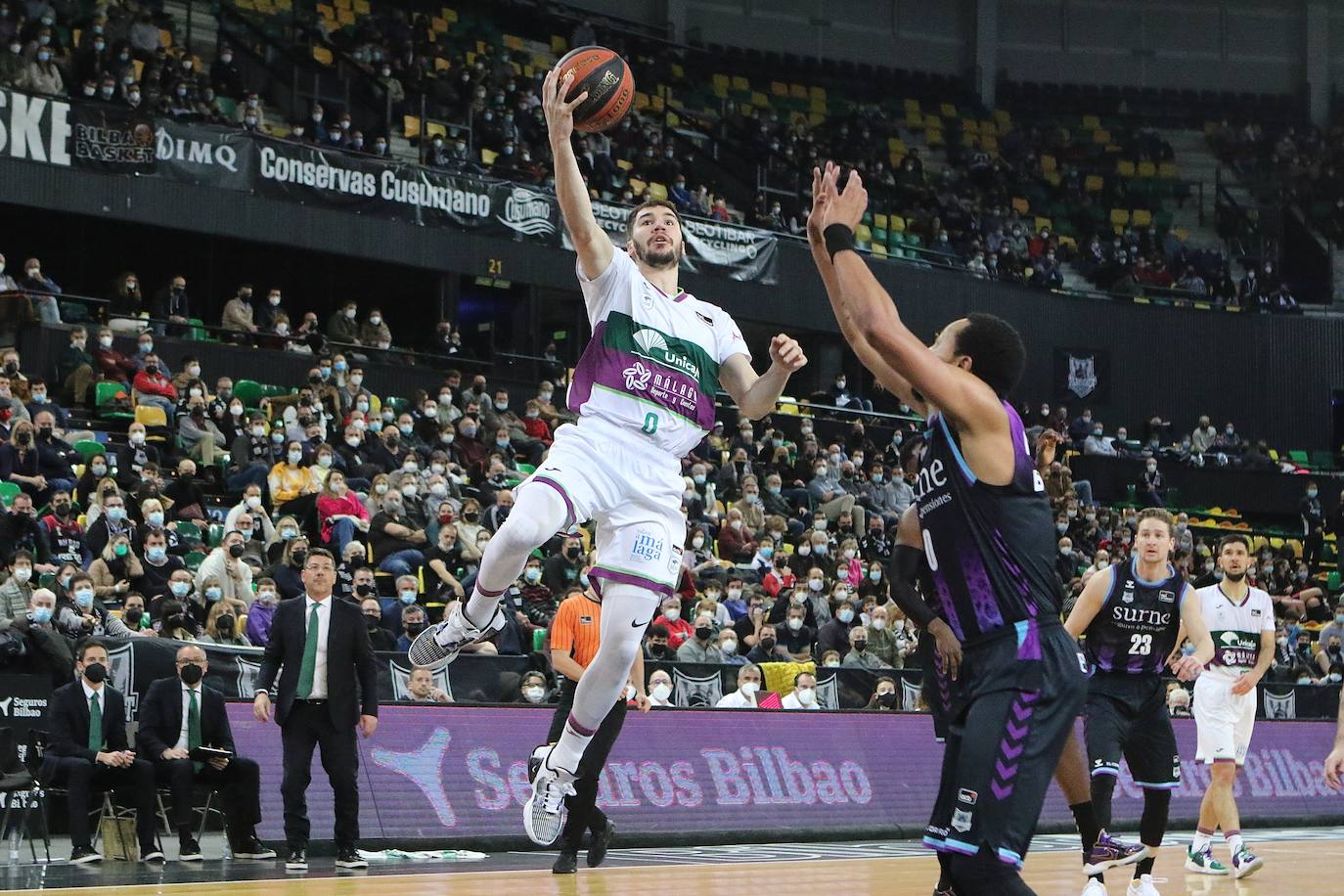 Fotos: El Unicaja cae ante el Surne Bilbao (83-77)