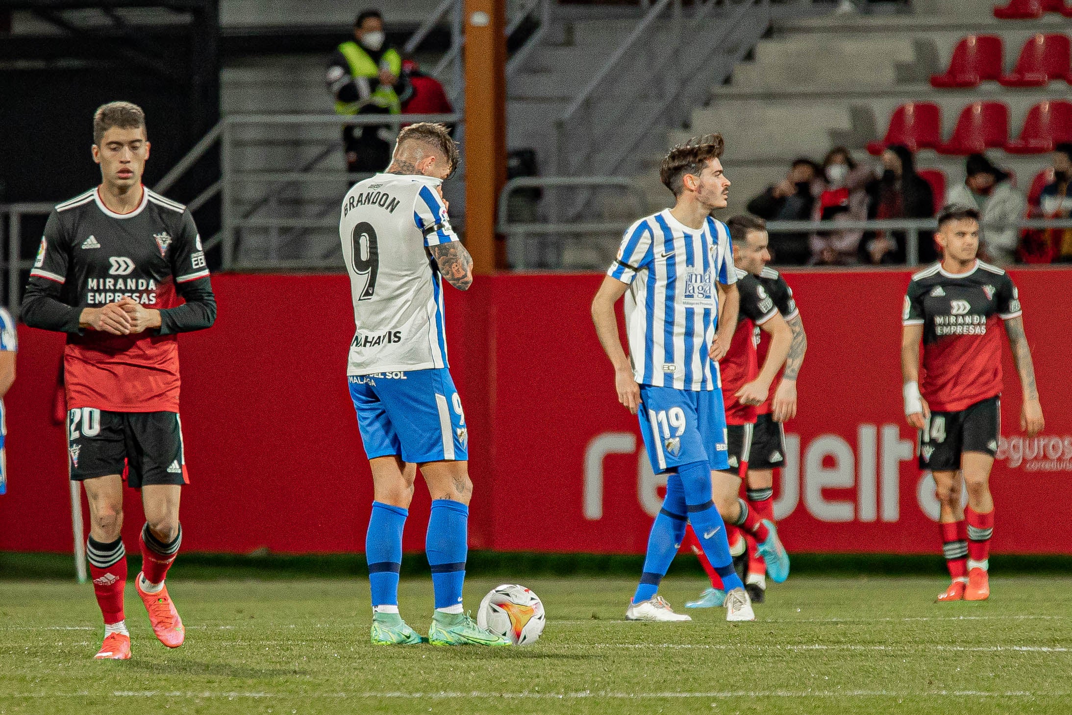 Fotos: Las imágenes de la derrota del Málaga ante el Mirandés