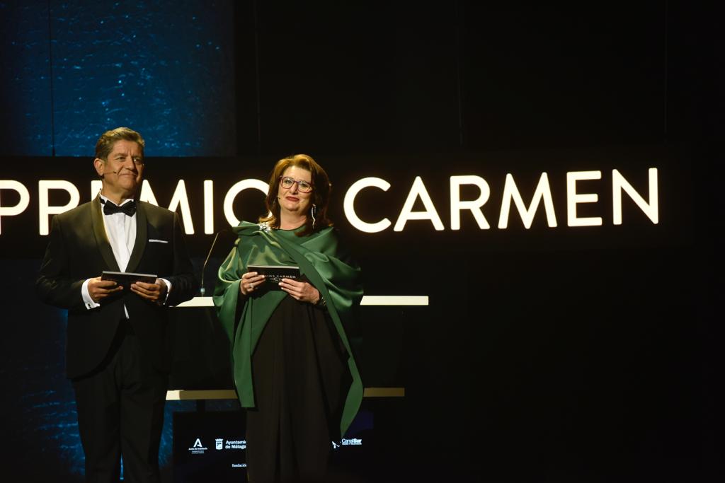 El actor Antonio Banderas recibe el Premio Carmen de Honor en el Teatro Cervantes de su tierra