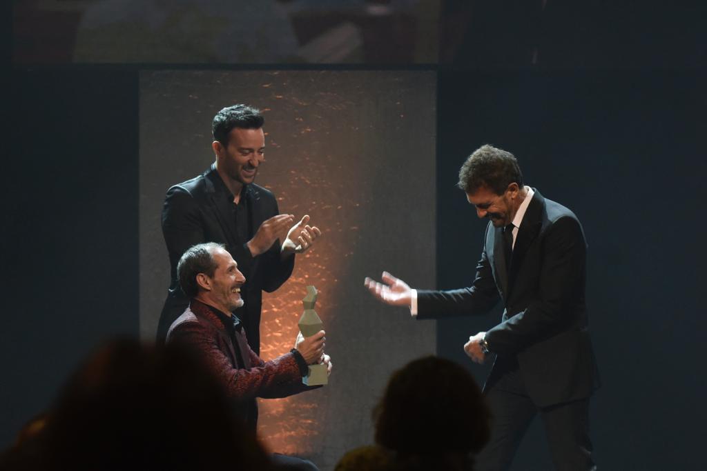 El actor Antonio Banderas recibe el Premio Carmen de Honor en el Teatro Cervantes de su tierra