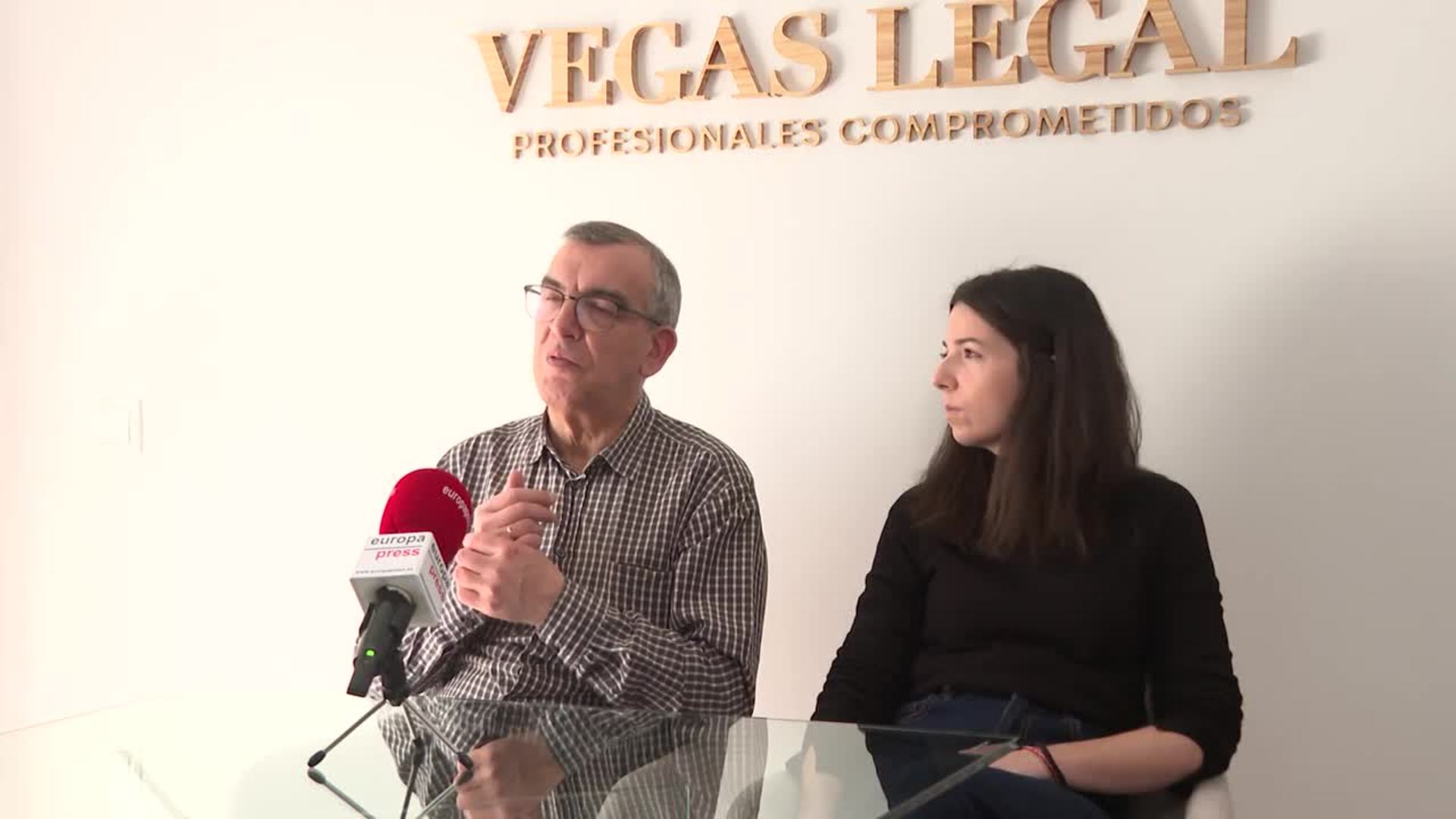 Despedido por falsa subrogación y sin derecho a paro a 2 años de jubilarse
