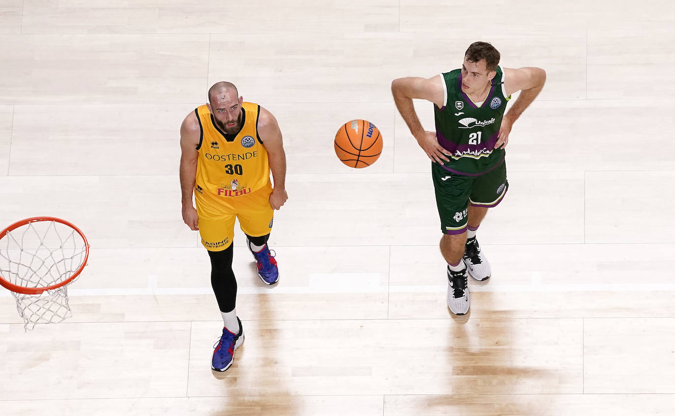 El Unicaja dejó el partido encarrilado en el tercer cuarto 