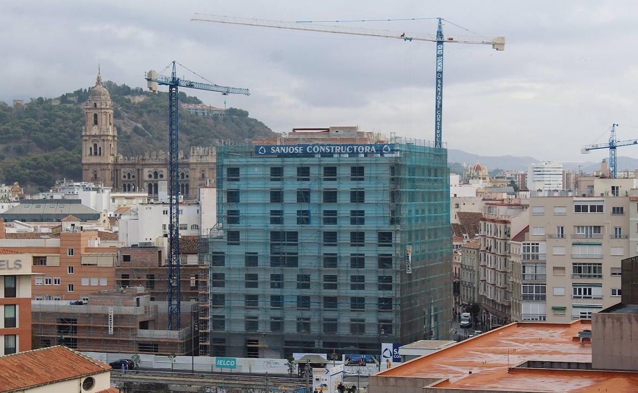 El Ayuntamiento tramita ya los permisos ambientales para la apertura del hotel y los aparcamientos. 