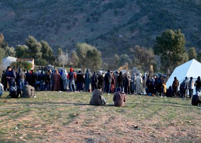 Imagen secundaria 1 - Los equipos de rescate de Marruecos confían en llegar hoy hasta Rayan, el niño de 5 años atrapado en un pozo