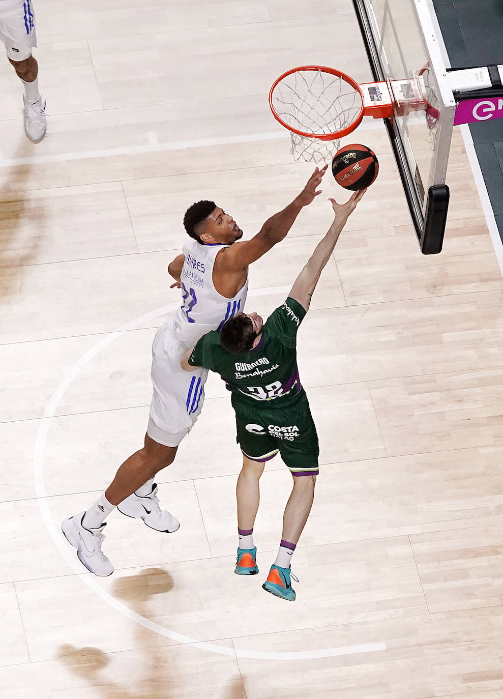 El Unicaja perdió con el Real Madrid pero realizó un buen partido. 