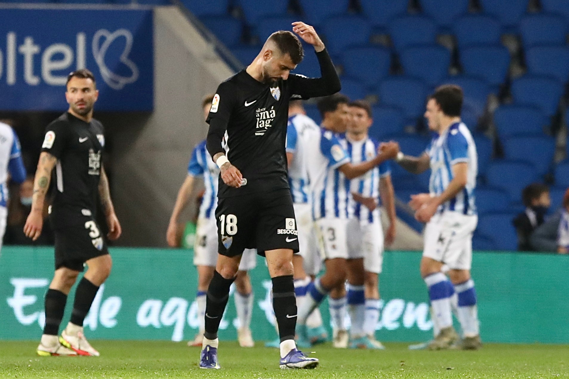 Sin energía ni actitud ni respuesta desde el banquillo, concedió un 2-0 a la Real B y después quiso mejorar su imagen, pero sin pegada