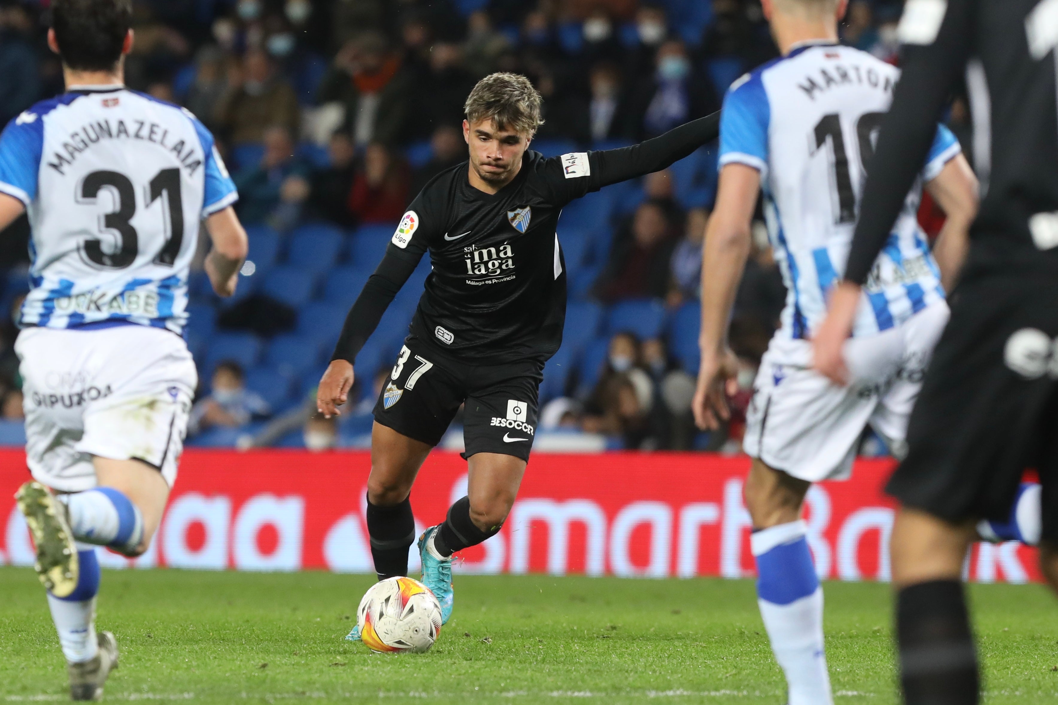 Sin energía ni actitud ni respuesta desde el banquillo, concedió un 2-0 a la Real B y después quiso mejorar su imagen, pero sin pegada