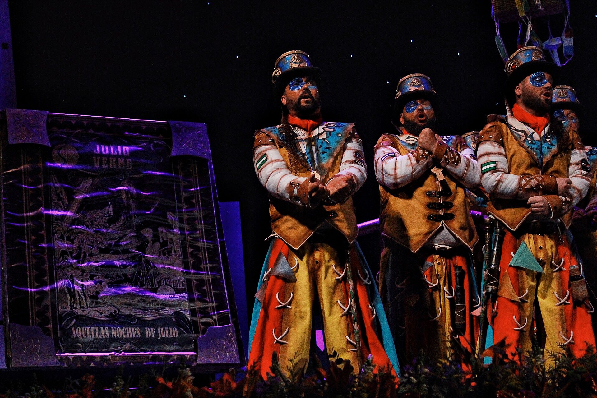 Grupos de la primera semifinal del COAC Málaga en el Teatro Cervantes
