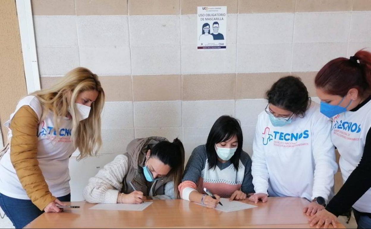 Denuncian incidencias en varias aulas de una oposiciones para el SAS