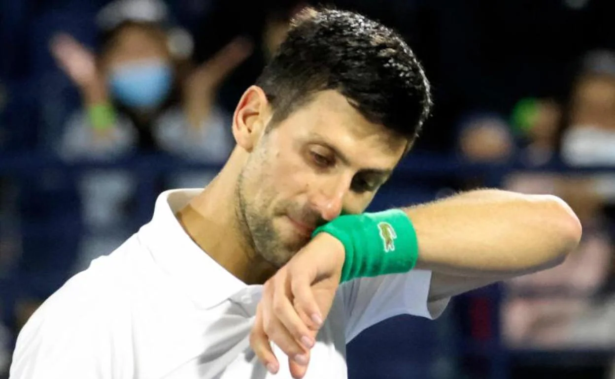 Novak Djokovic, durante el partido que le ha costado el número 1 del mundo. 