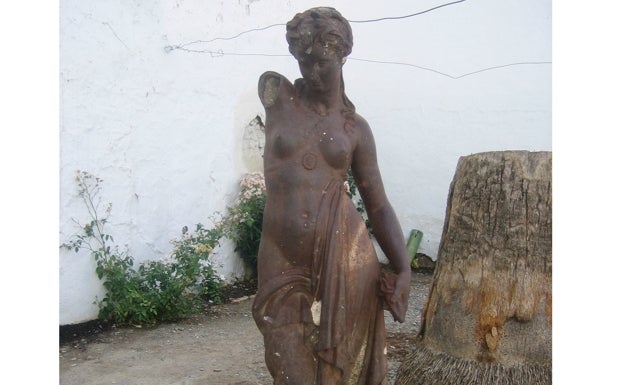 'La Muñeca' antes de su restauración.