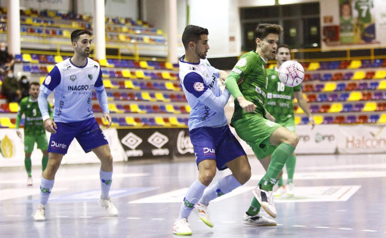 Alvarito, en un partido de esta temporada. 