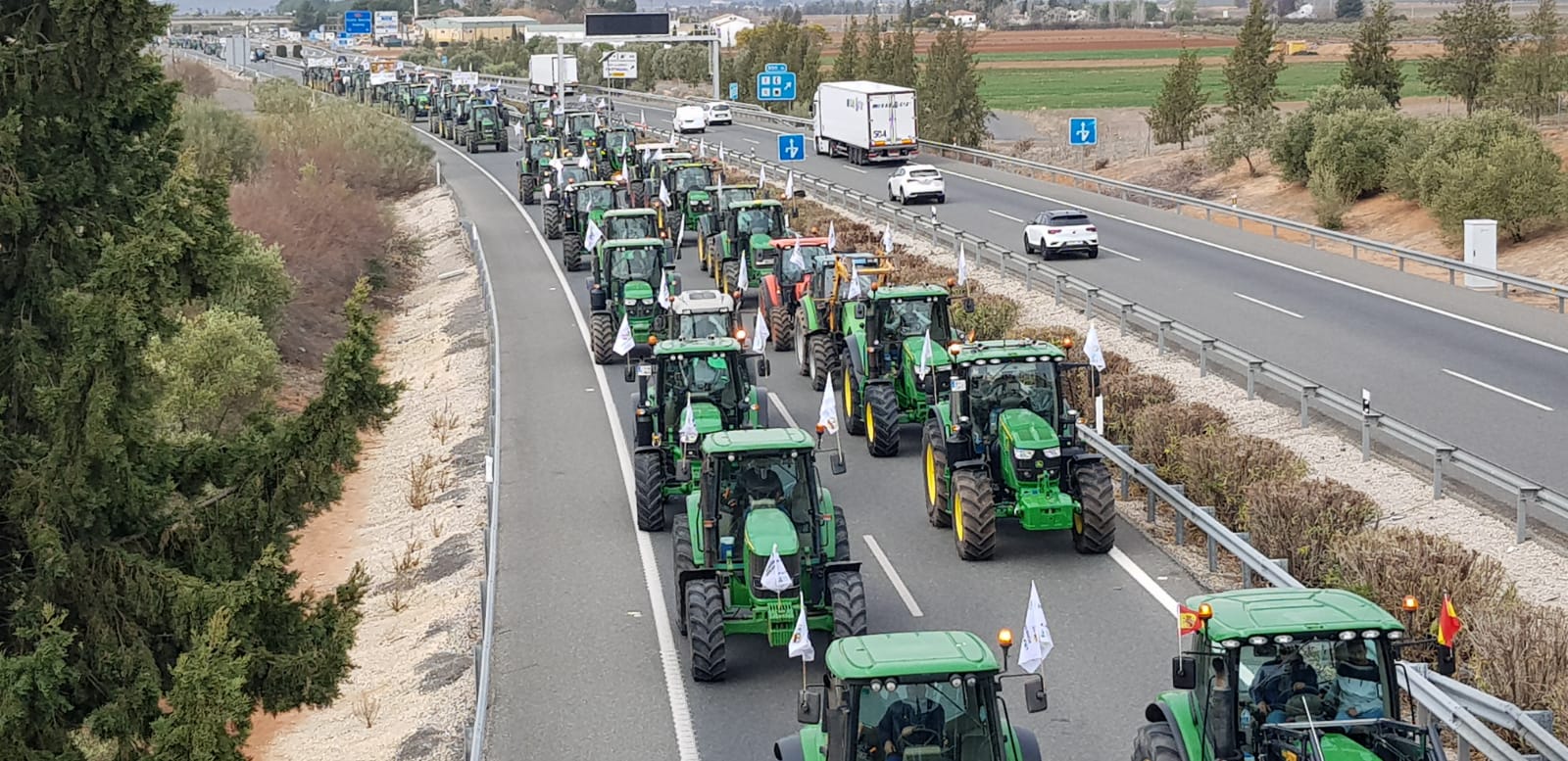 «No valen obritas de emergencia, hay que cambiar la mentalidad porque el agua es un problema de Estado», dicen