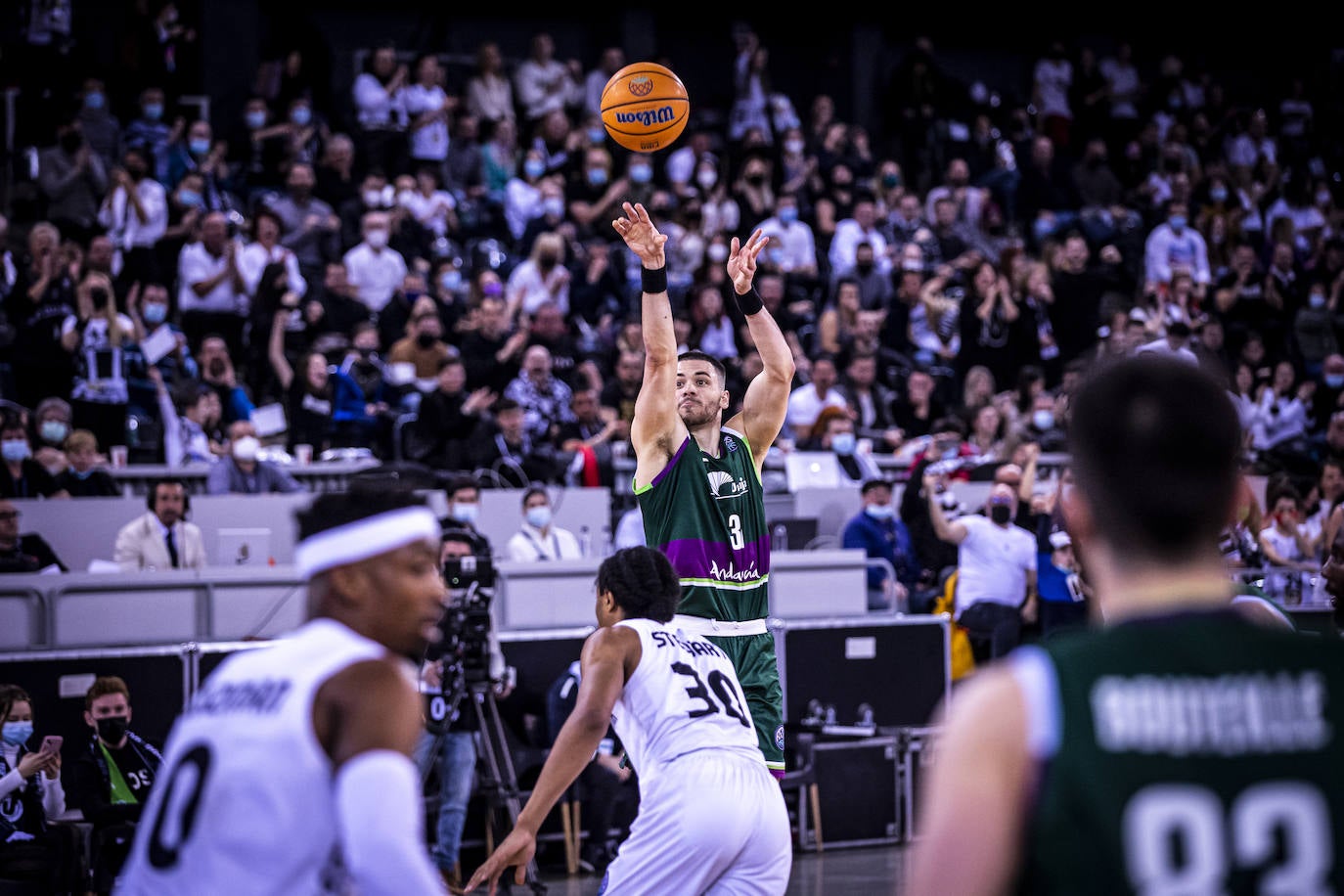 Fotos: Las mejores imágenes de la victoria del Unicaja en la cancha del Cluj (70-86)