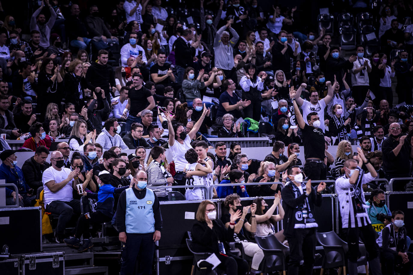 Fotos: Las mejores imágenes de la victoria del Unicaja en la cancha del Cluj (70-86)