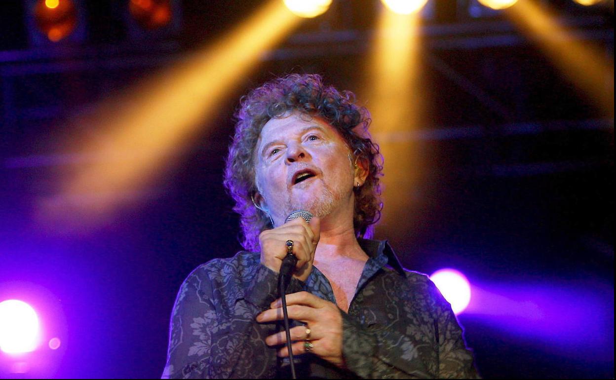 El líder del grupo británico Simply Red, Mick Hucknall, en una imagen de archivo 