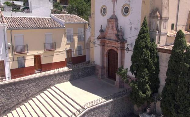 5. Iglesia de Santa Ana. 