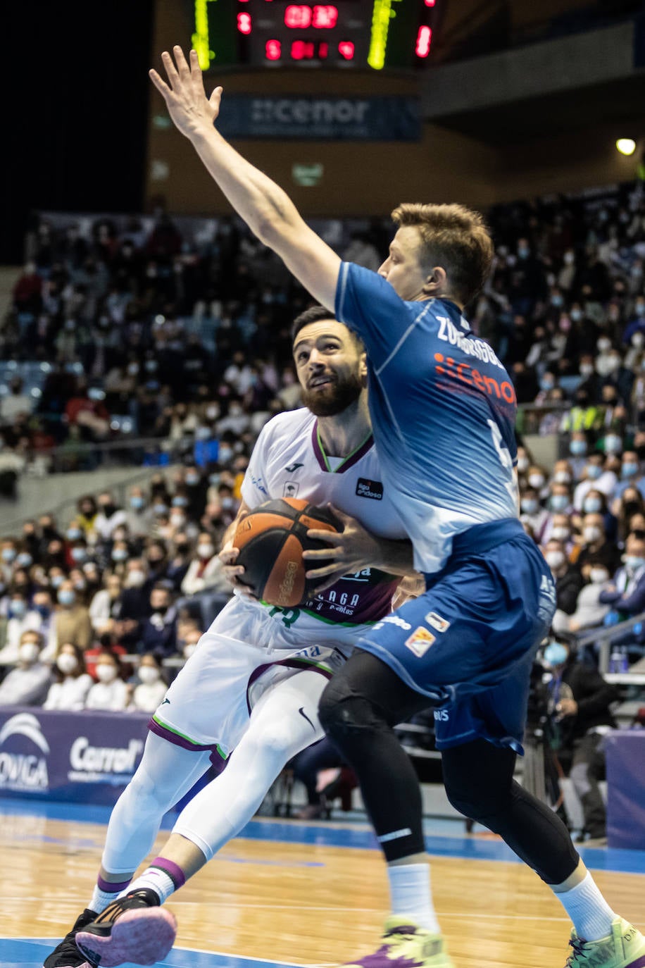 El equipo malagueño controló el partido desde el principio 