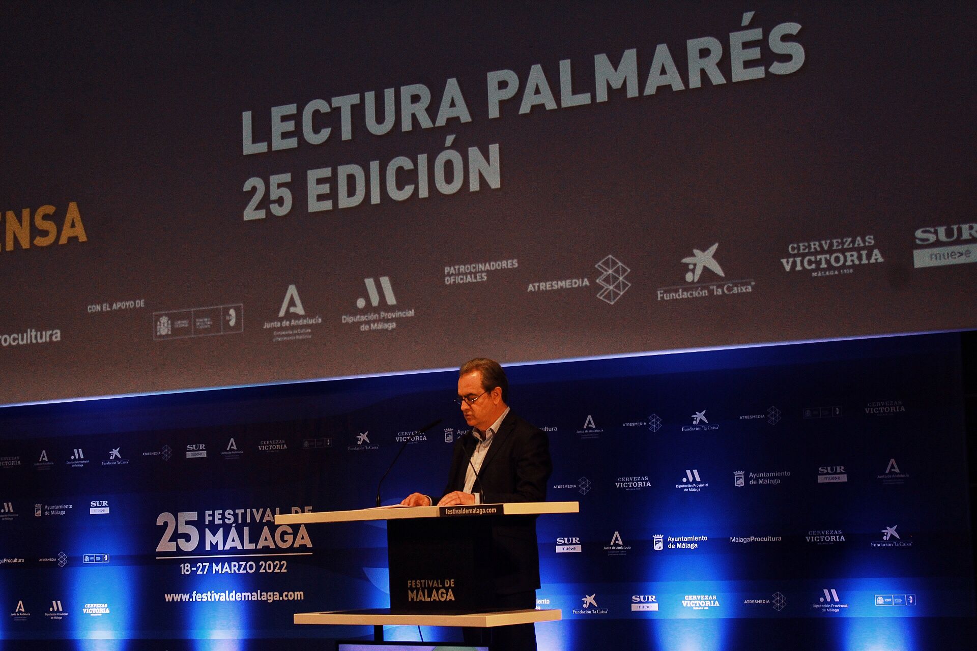 Lectura del Palmarés del 25 Festival de Málaga. 