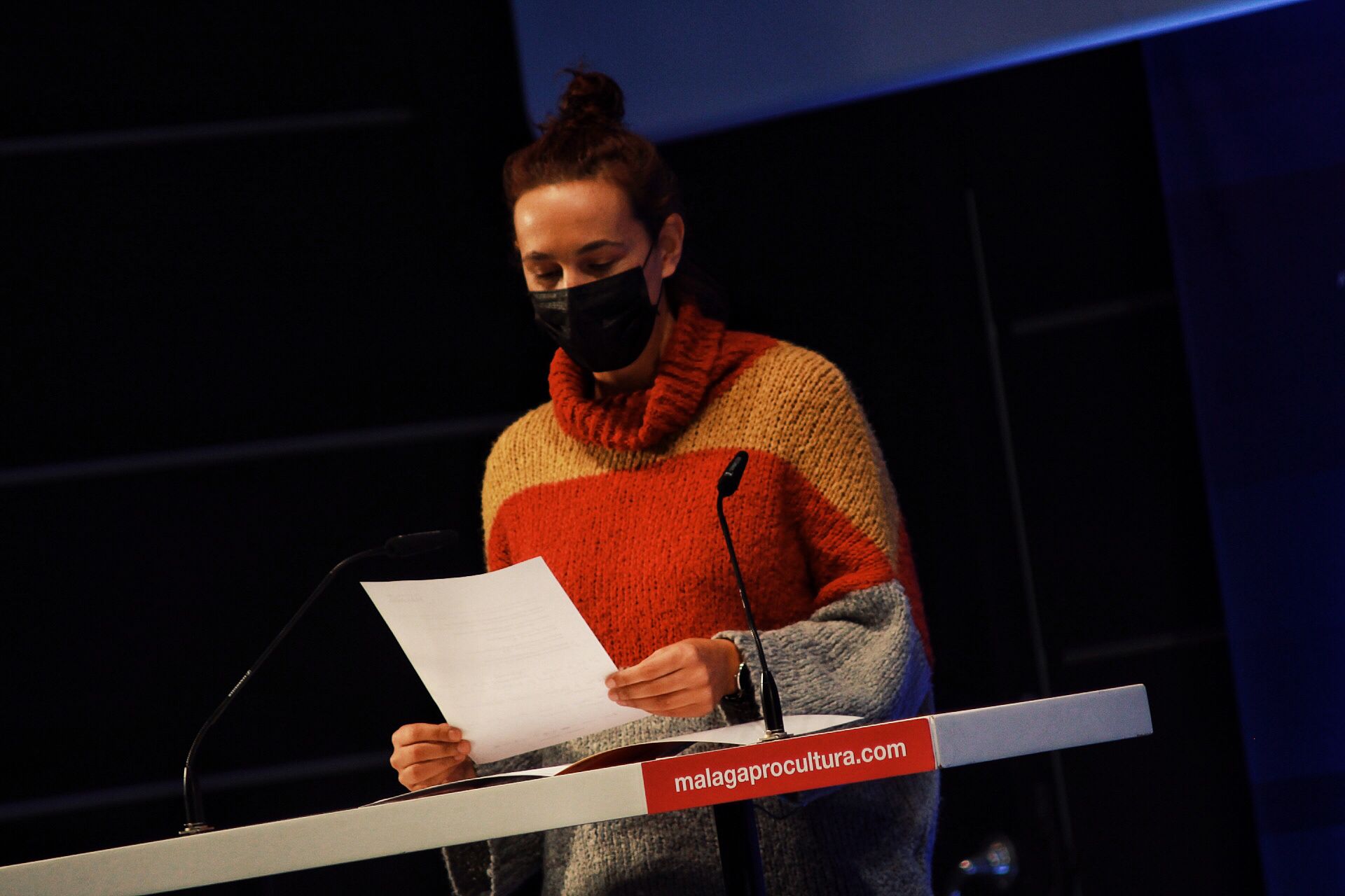 Lectura del Palmarés del 25 Festival de Málaga. 