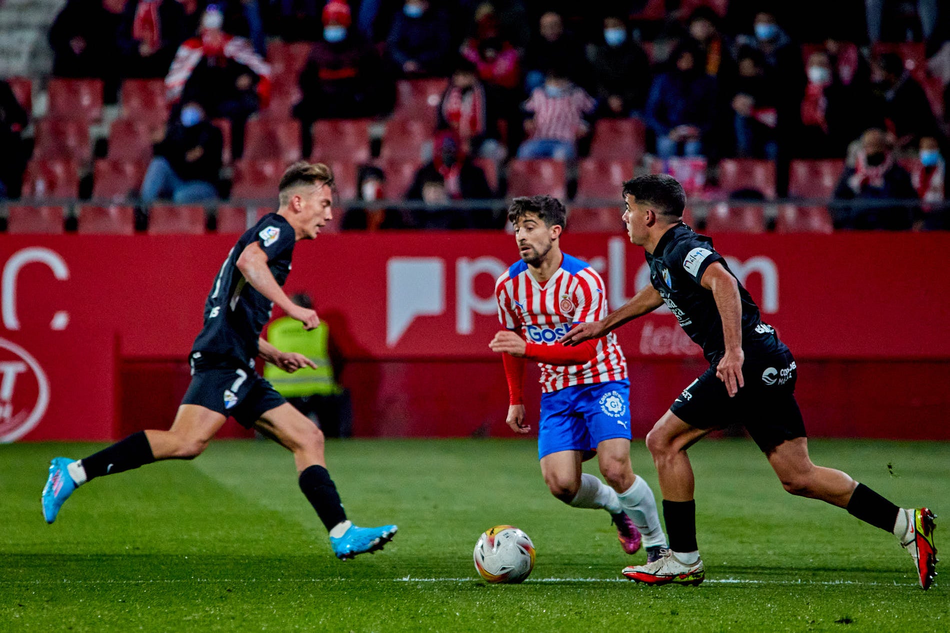 El Málaga pierde por la mínima en Girona en buen partido en cuanto a juego pero donde volvió a sufrir la falta de puntería. Desaprovechó múltiples ocasiones... sobre todo en las botas de Brandon.