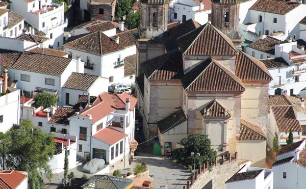 Iglesia de San Antonio de Padua, en Alpandeire.