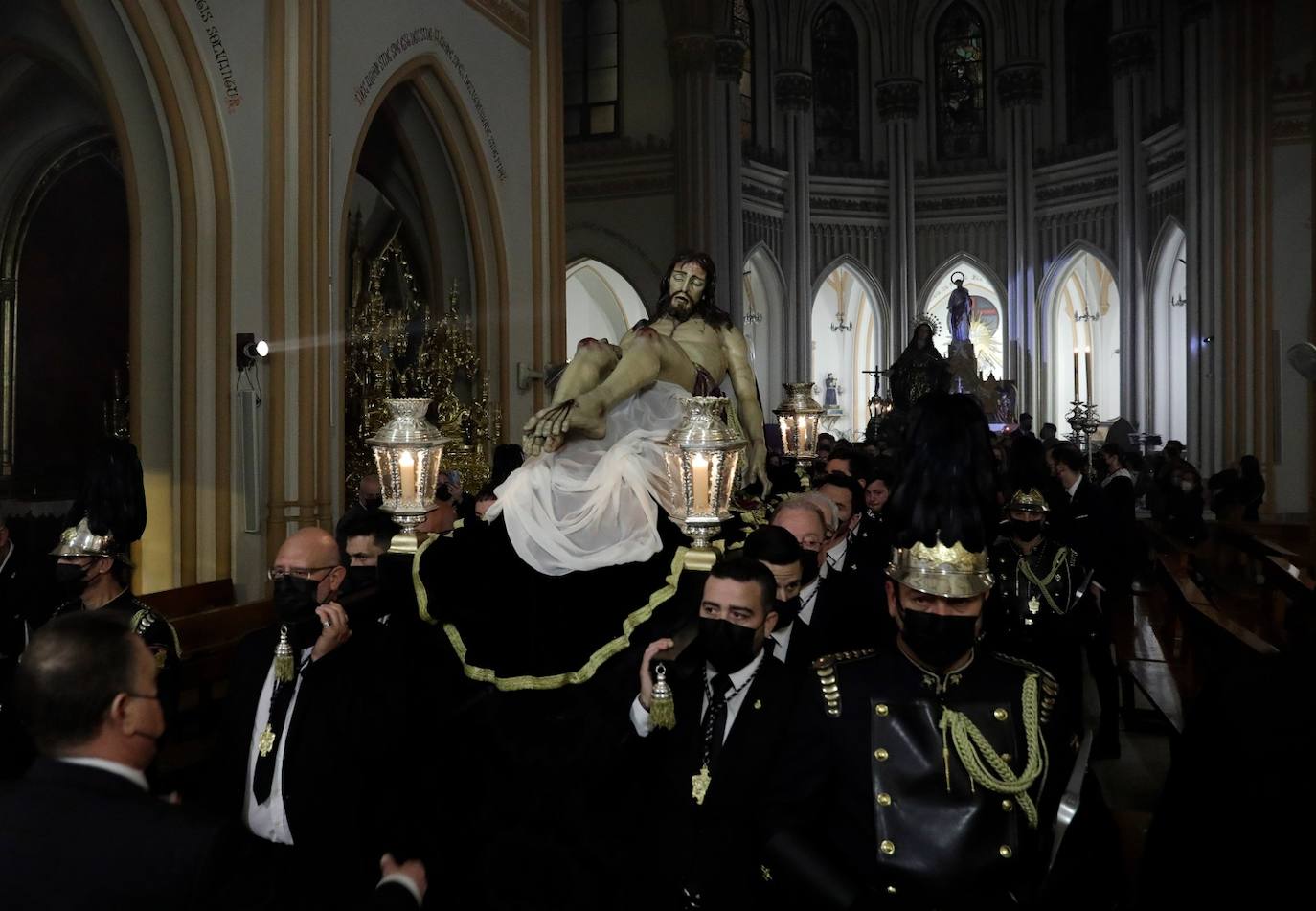 Traslado de los titulares de la Soledad de San Pablo este Viernes de Dolores