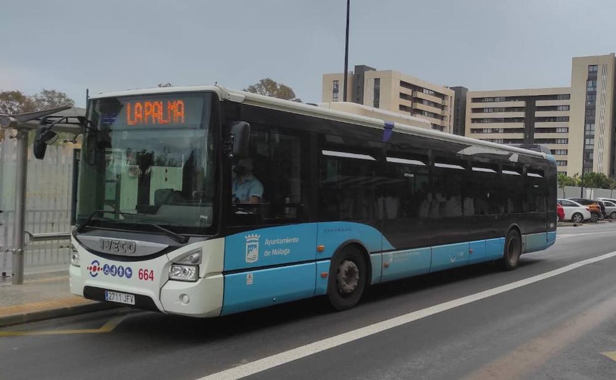 Autobús de la línea 17, a su paso por Doctor Marañón 