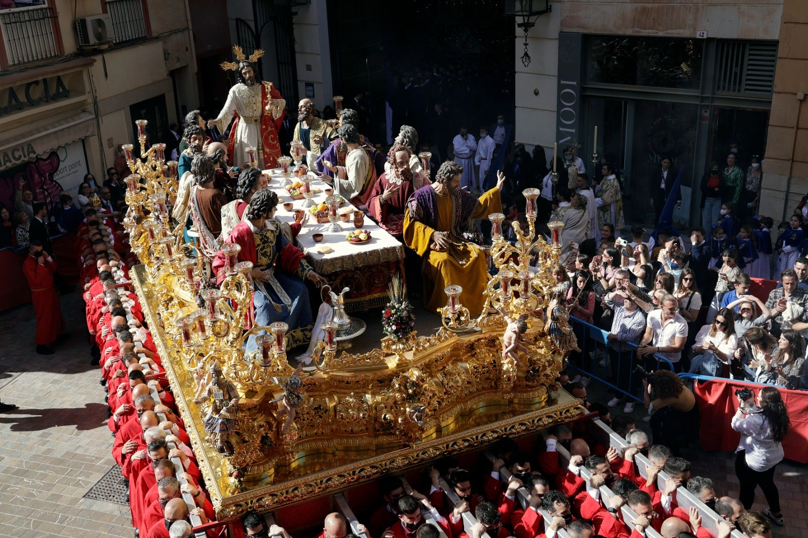 Las mejores imágenes de las cofradías del Jueves Santo 2022 en Málaga