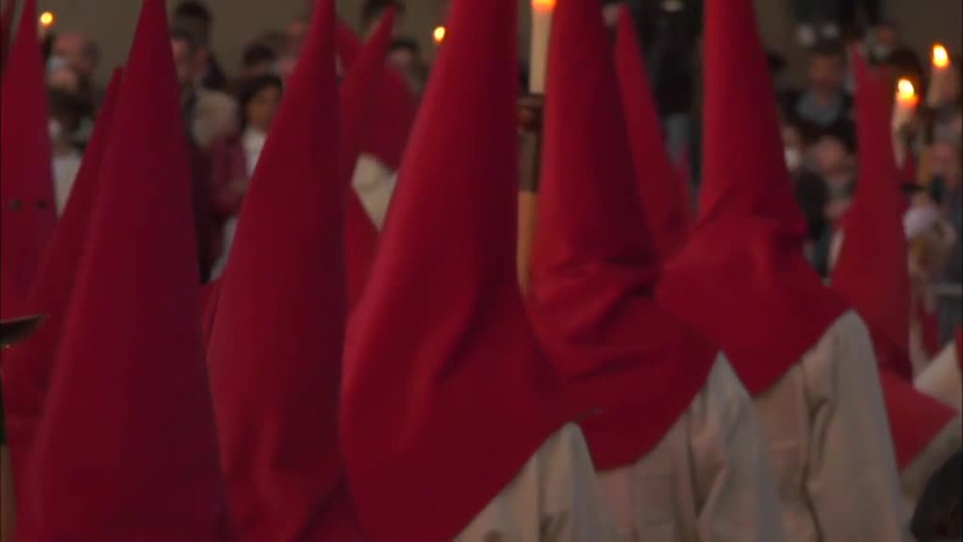 La Procesión del Silencio recorre las calles de Zamora