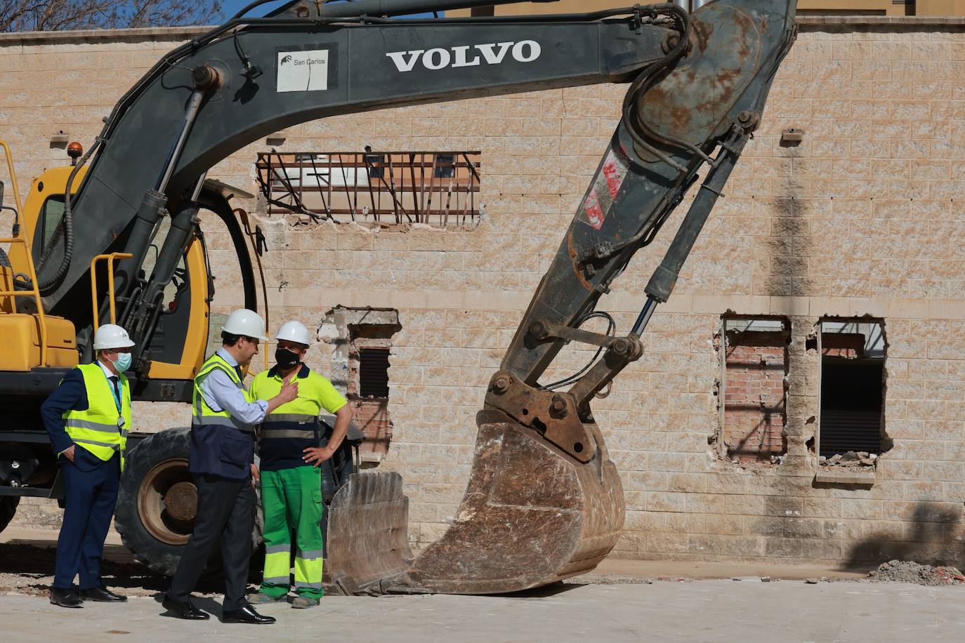 Esta semana han empezado las obras de demolición en la zona en la que se ubicará el centro hospitalario de la capital 