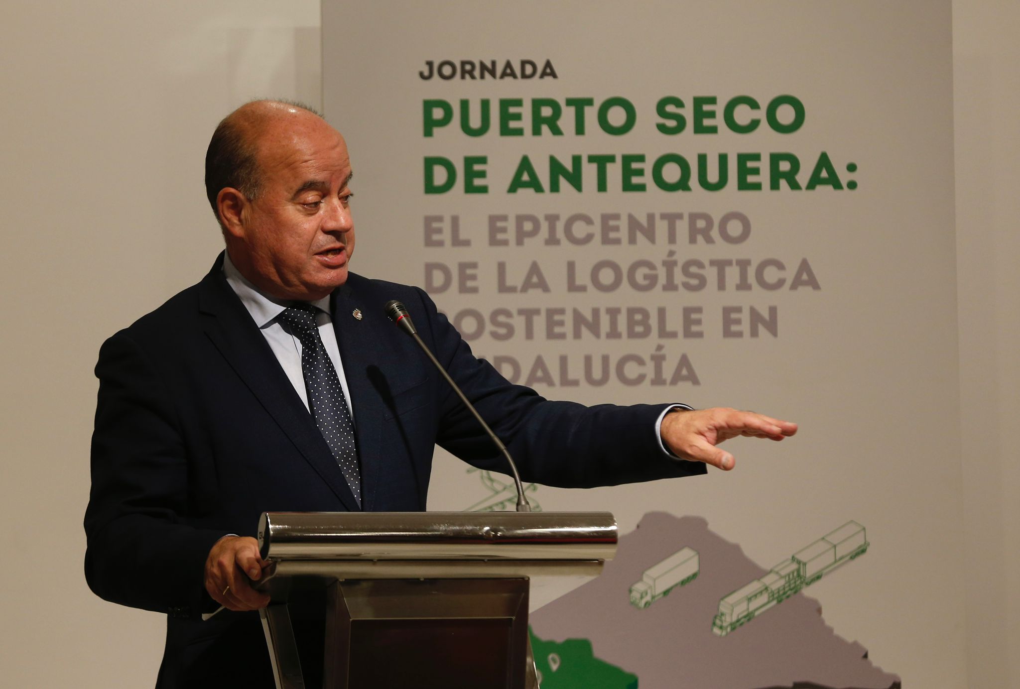 El acto ha sido organizado por SUR, el Puerto Seco y los puertos de Algeciras y Málaga en colaboración con la Junta de Andalucía y el Ayuntamiento de Antequera.