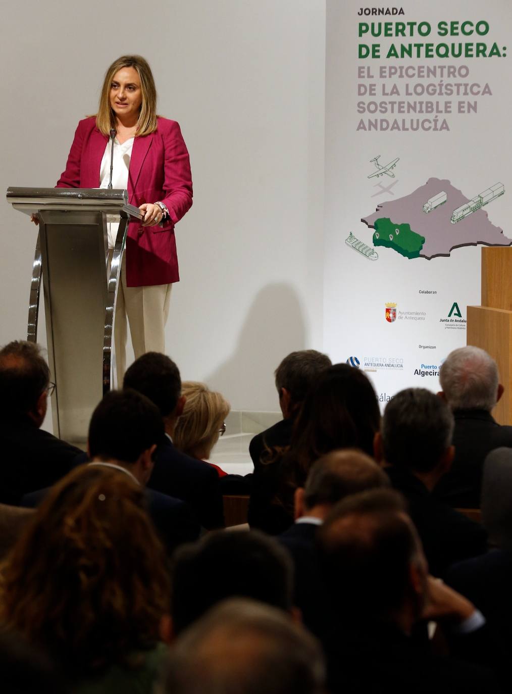 El acto ha sido organizado por SUR, el Puerto Seco y los puertos de Algeciras y Málaga en colaboración con la Junta de Andalucía y el Ayuntamiento de Antequera.