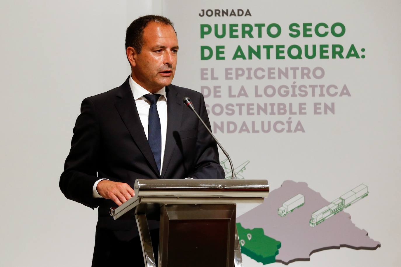 El acto ha sido organizado por SUR, el Puerto Seco y los puertos de Algeciras y Málaga en colaboración con la Junta de Andalucía y el Ayuntamiento de Antequera.