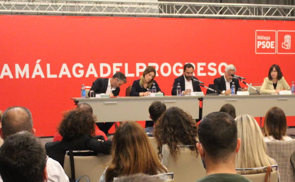 Un momento de la reunión de la ejecutiva provincial socialista. 