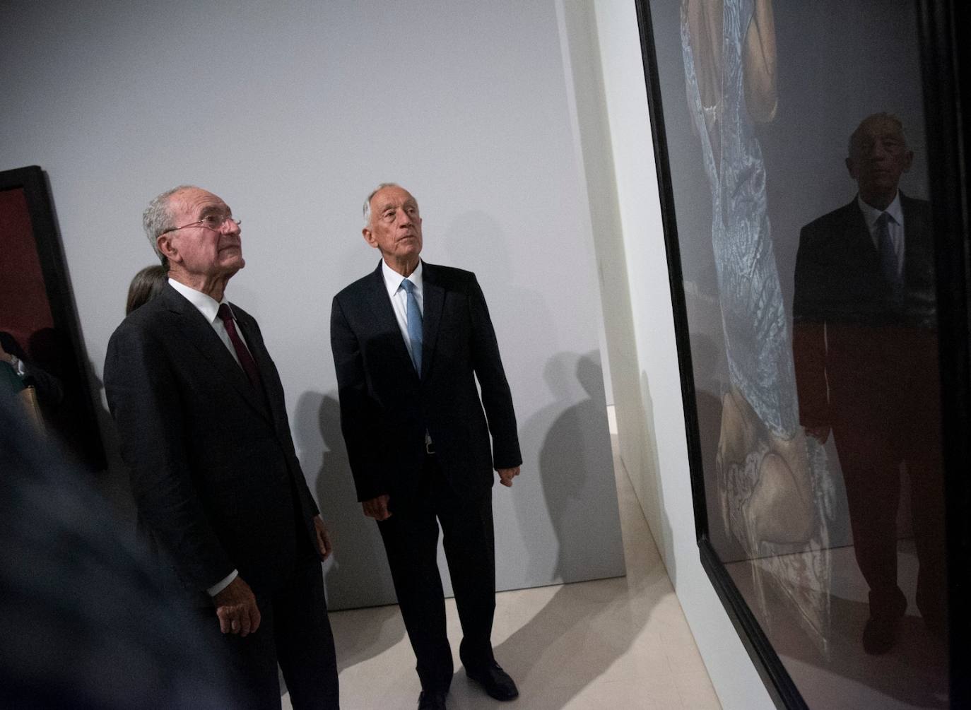 El presidente de Portugal, en su visita a la exposición. 