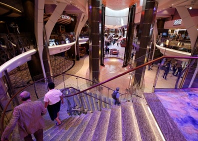 Imagen secundaria 1 - «He estado en nueve cruceros, pero esto parece otro mundo»