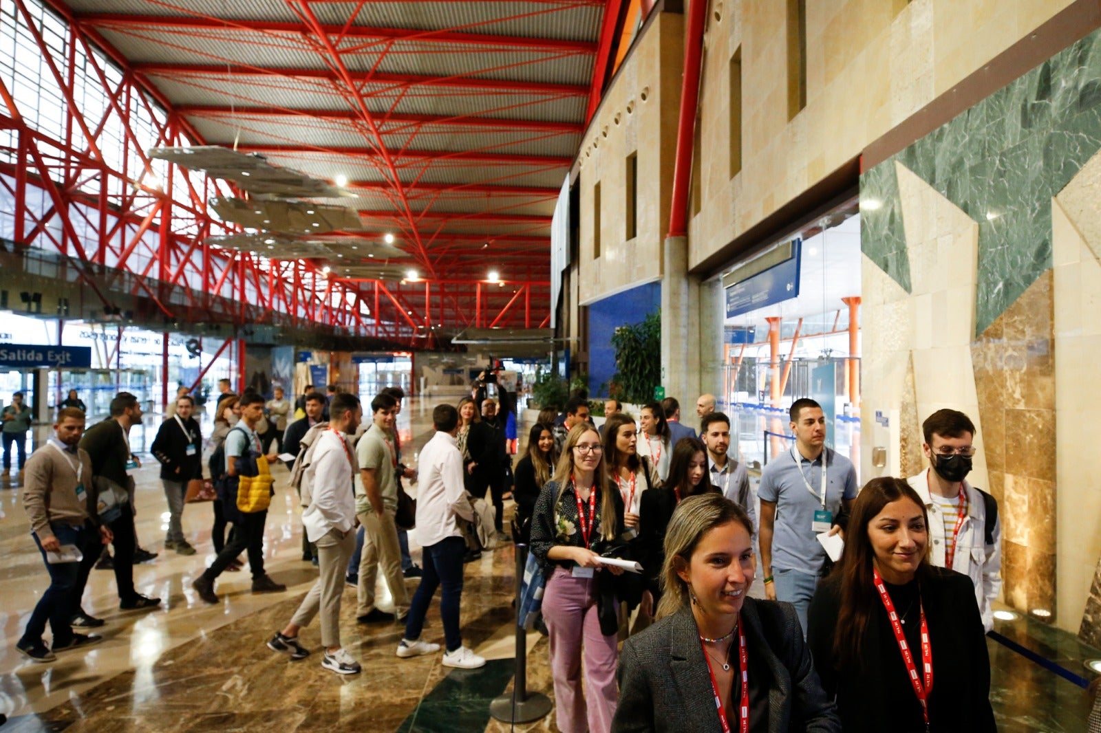 Los 50 seleccionados reciben instrucciones prácticas de las empresas más punteras de la provincia, en la segunda edición de este proyecto que se celebrara en el Palacio de Ferias