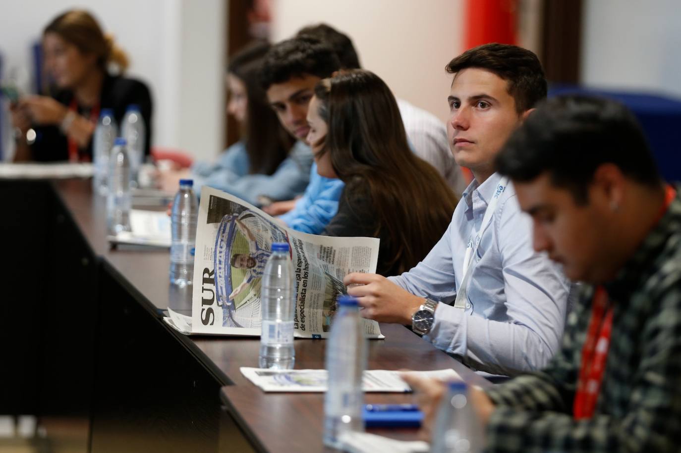 Los 50 seleccionados reciben instrucciones prácticas de las empresas más punteras de la provincia en la segunda edición de este proyecto, que se celebra en el Palacio de Ferias