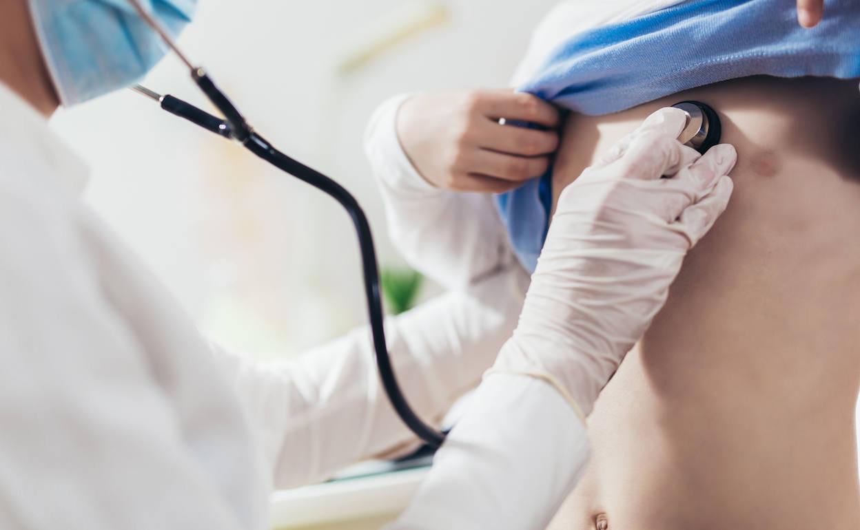 Suben los casos de asma y broncoespasmos en menores de cinco años por la calima en Málaga