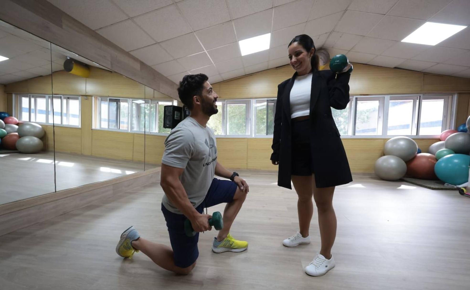 «Jamás imaginé llegar a mi boda en un coche patrulla con las sirenas puestas»