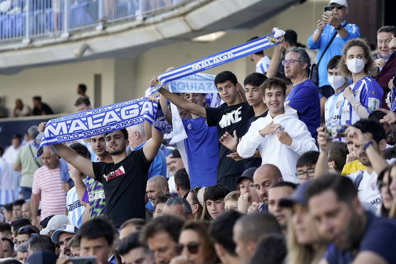 Hubo ambiente de excepción, con 21.834 espectadores en La Rosaleda 