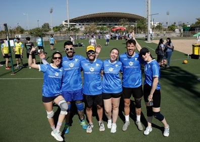 Imagen secundaria 1 - Equipos de tres de las once empresas tecnológicas que participan en el Málaga Tech Games. 