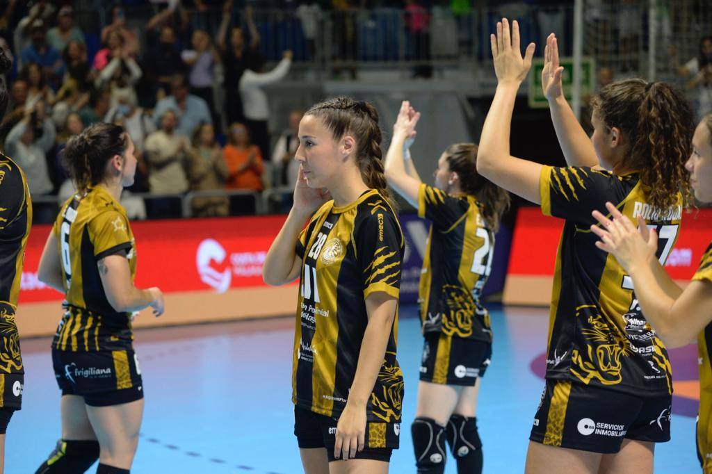 El Carpena batió un récord de espectadores en un partido de balonmano femenino en España 